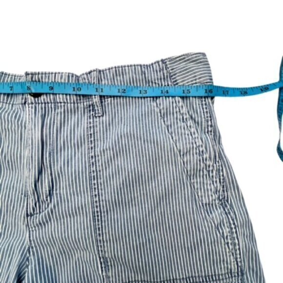 🛍️2 for $25 Sale🛍️Gap Womens Shorts‎ 8 Blue White Stretch Chino Striped Casual - Picture 7 of 10